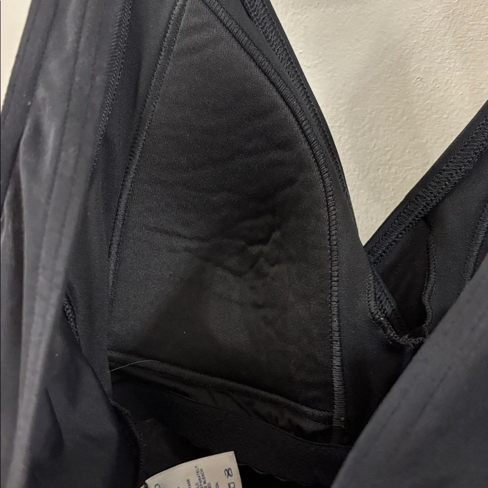 Lands End Black One-Piece Swimsuit - size 6 - padded bra - U back - rouging